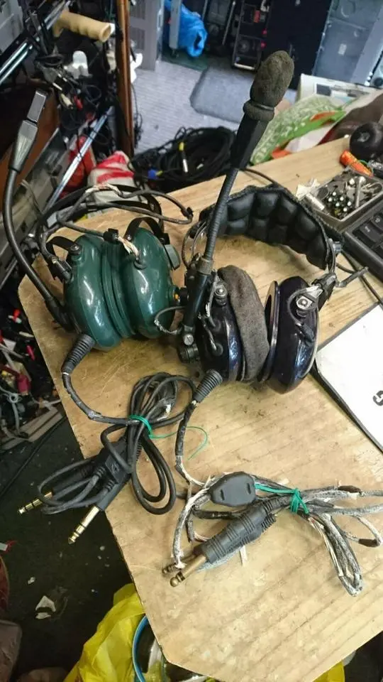 2 Pilotenkopfhörer