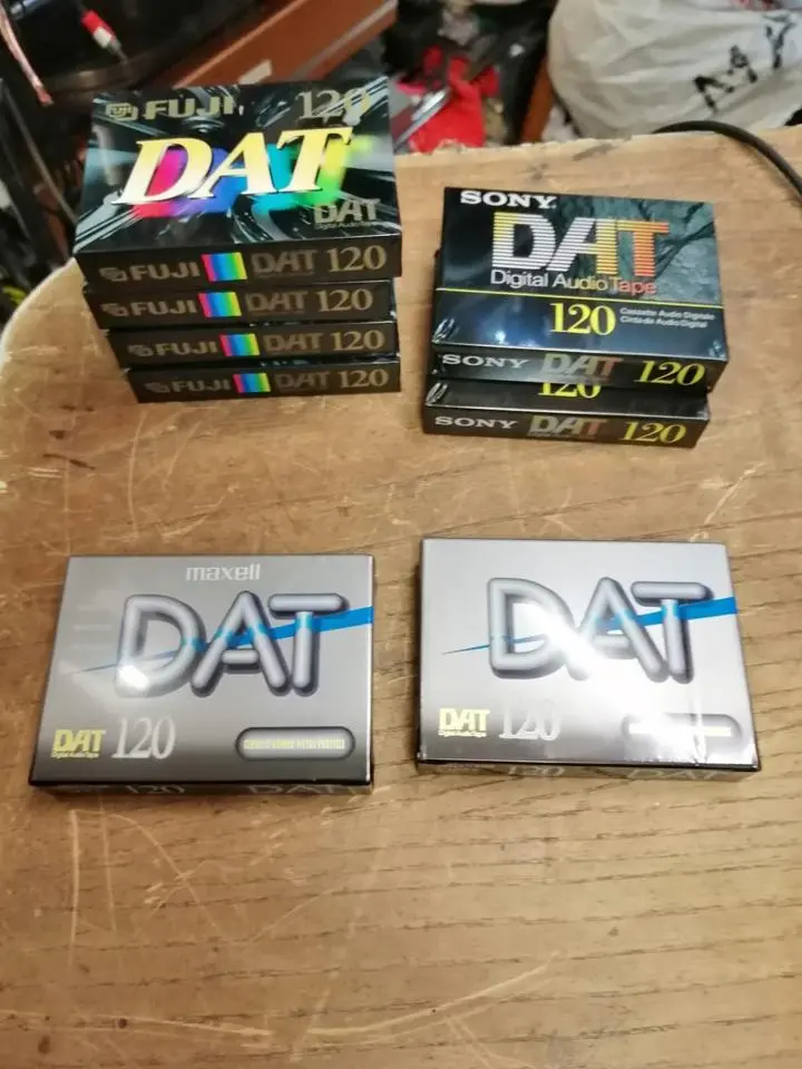 8 NEUE Digital Audio Tape Cassetten (FUJI, SONY und MAXELL!!!