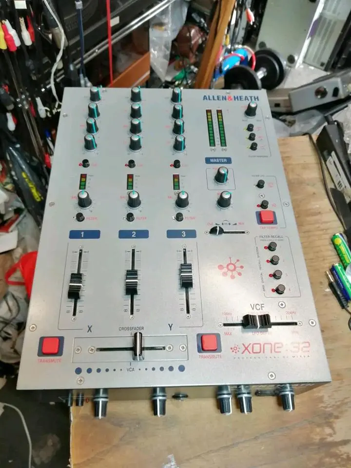ALLEN & HEALTH xone32, Mixer, guter Zustand! XXXXXXXXX