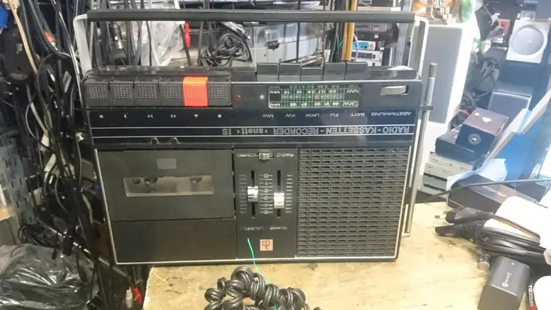 "Anett" IS, DDR, Radio-Cassettenrecorder guter Zustand!!