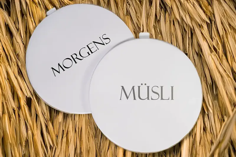 Aufkleber zum Personalisieren für den Futterschalen-Deckel