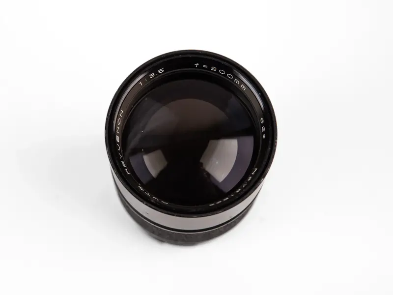 Auto Revuenon 200mm f/3.5 – Vintage Telephoto Lens