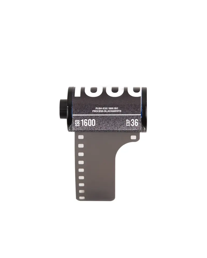 B&W 1600 – High-Speed Black & White Film 135/36