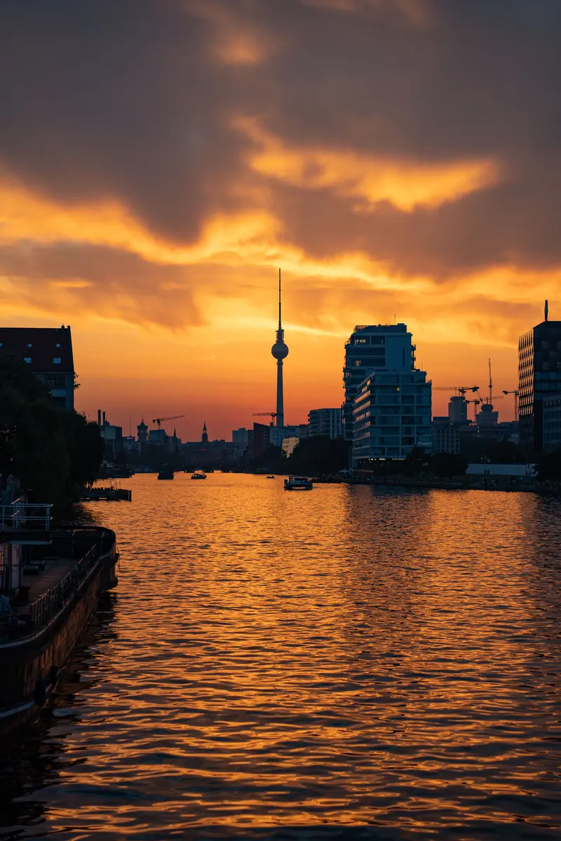 Berlin TV Tower — Liquid Gold