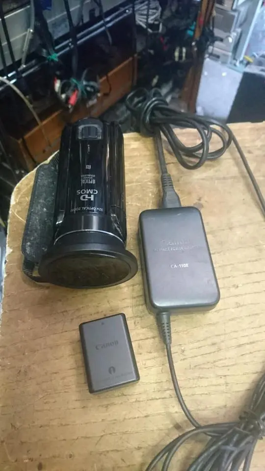 CANON LEGRIA HF R78, Videocamera mit Zubehör, OHNE Speicherkarte!