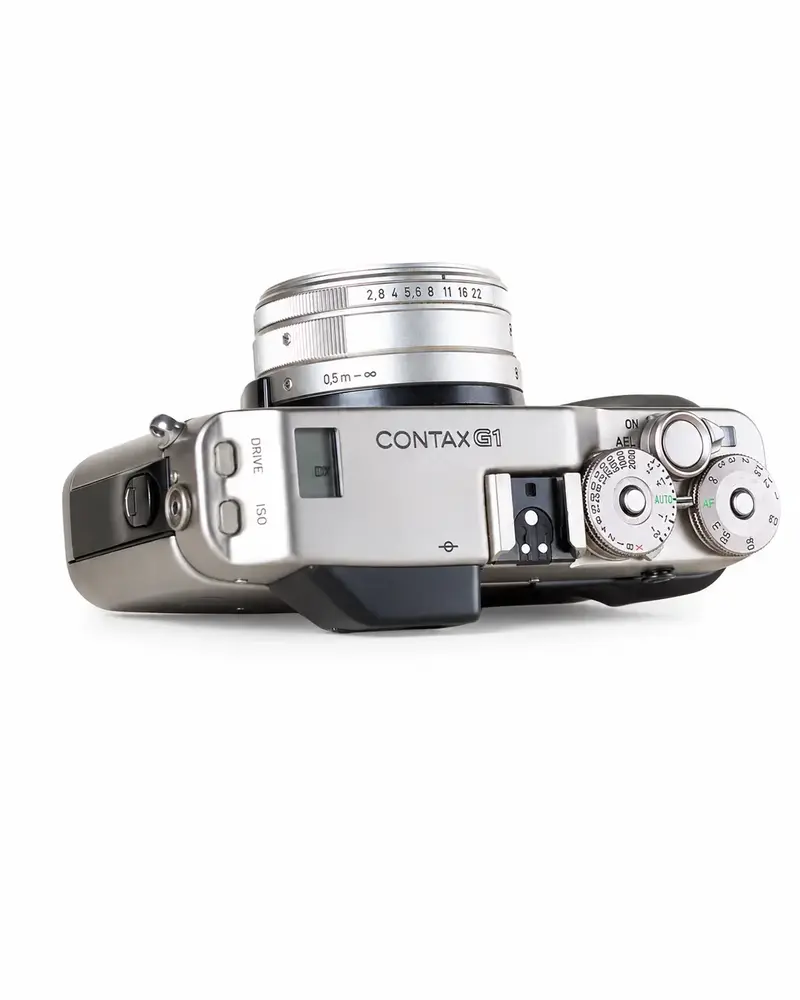 Contax G1 with Carl Zeiss Biogon 28mm f/2.8 — Pre-order