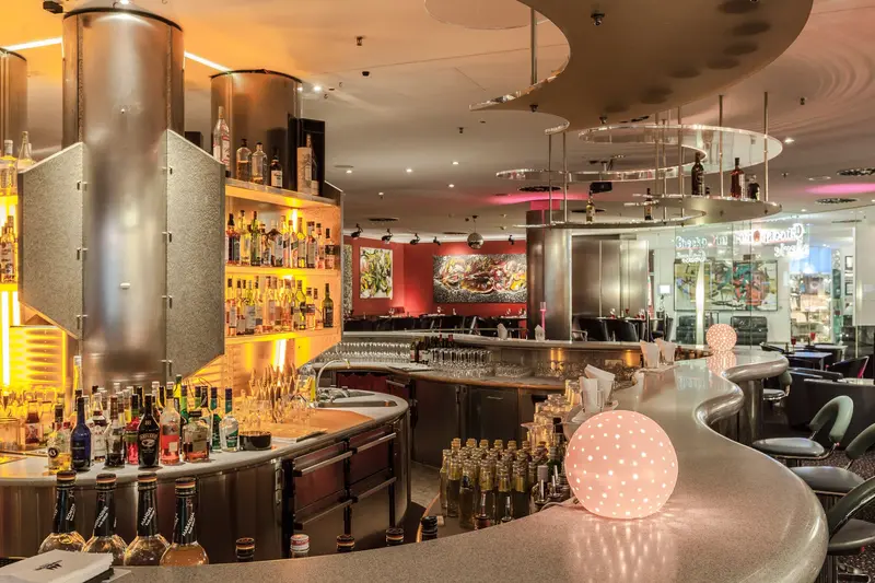 Court - Bar