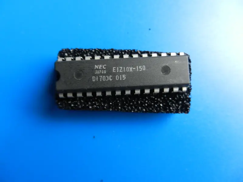 D1703C 015 Prozessor IC für ältere Hifi Geräte, TUNER, Cassettendecks von GRUNDIG