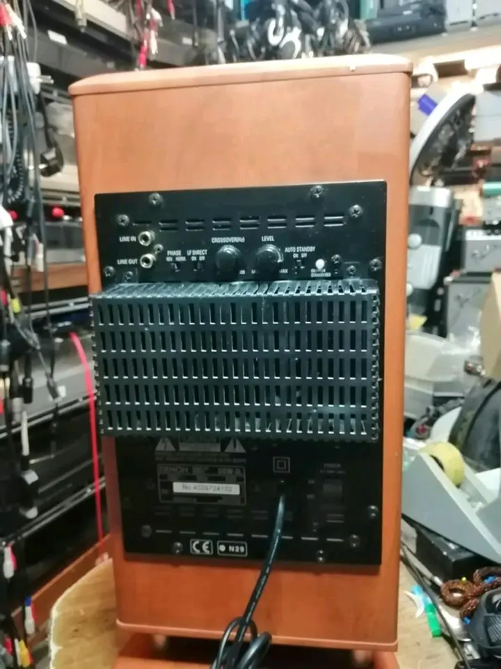 DENON DSW-3L, Subwoofer, Holzdesign, guter Zustand!!