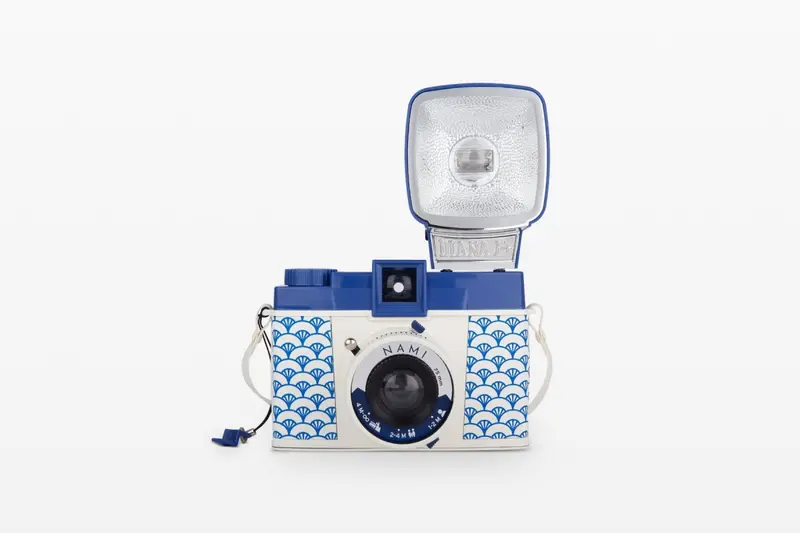 Diana F+ & Flash - Nami