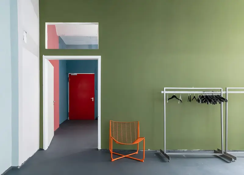 Don - Garderobe