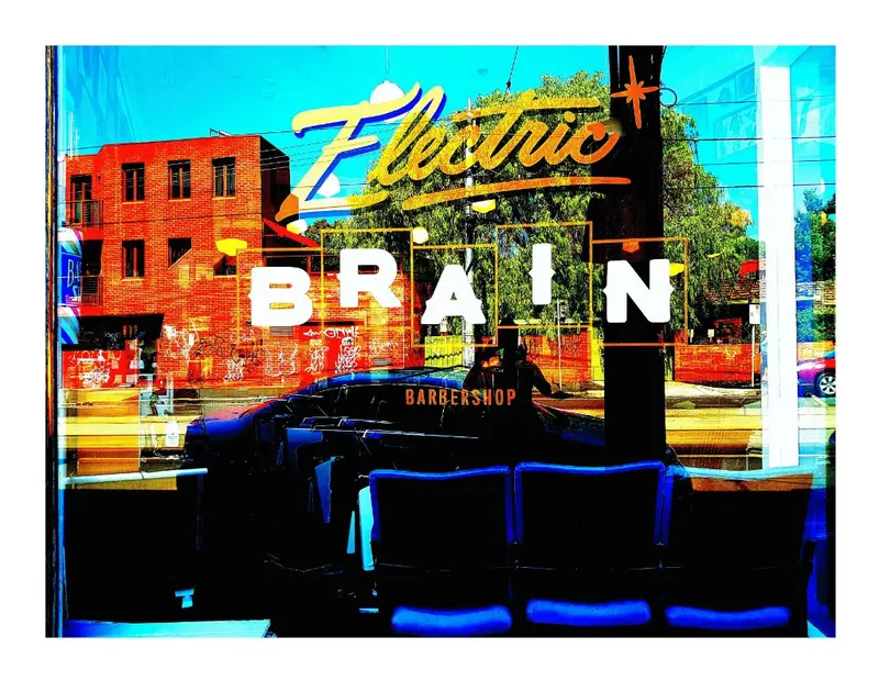 'Electric Brain' mit weißer Umrandung PK