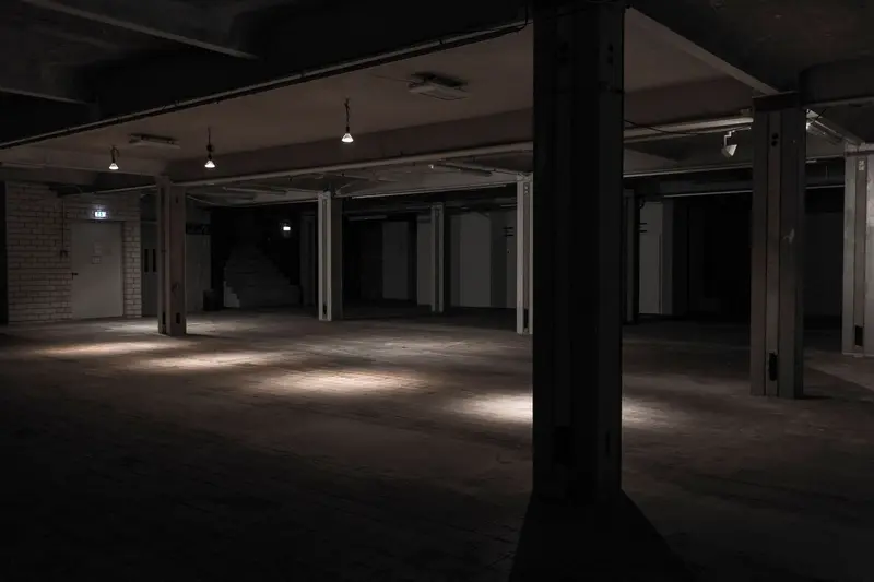 Elliot - Saal 4