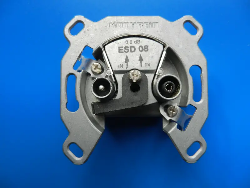 ESD08 0,2dB Kathrein Antennen Steckdose für SAT Empfang, TWIN Ein und Ausgang