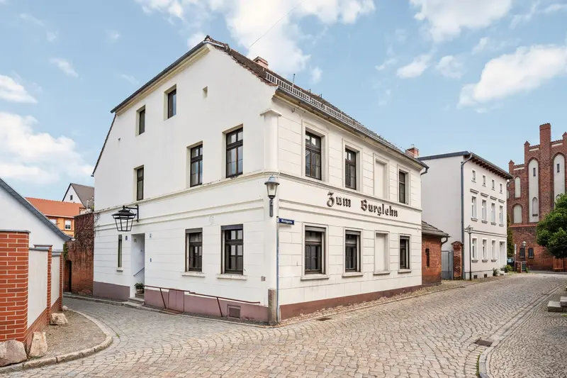 Gray - Außenansicht