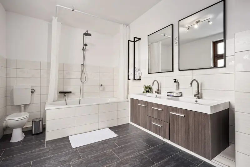Gray - Badezimmer