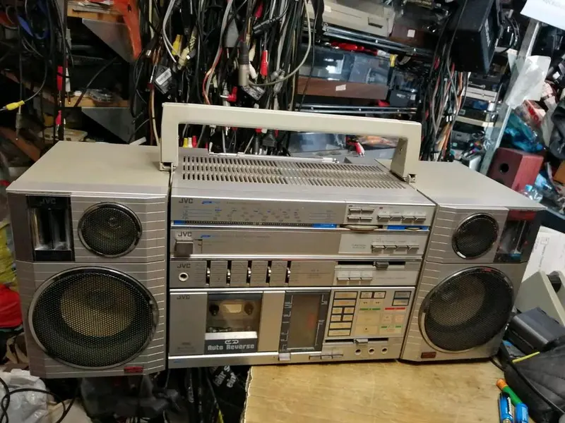 JVC PC-R55LD, Radio-Cassetten-Recorder, etwas DEFEKT!!!
