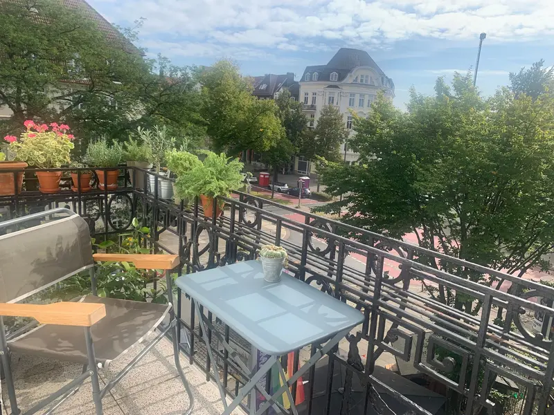 Kaye - Balkon