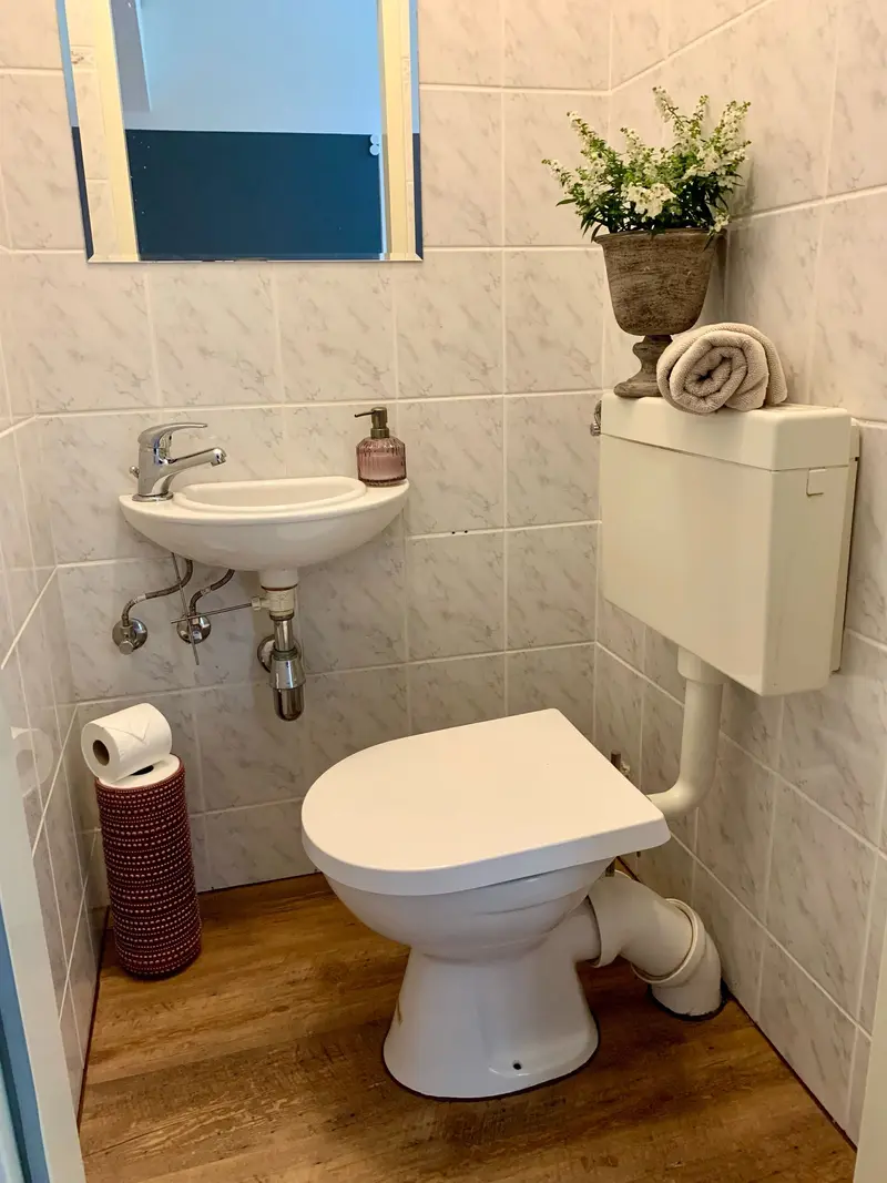 Lineo - Badezimmer - 2