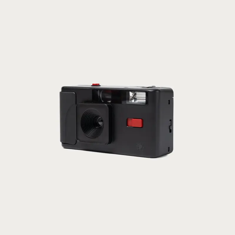 Long Weekend 35mm Reusable Film Camera Black