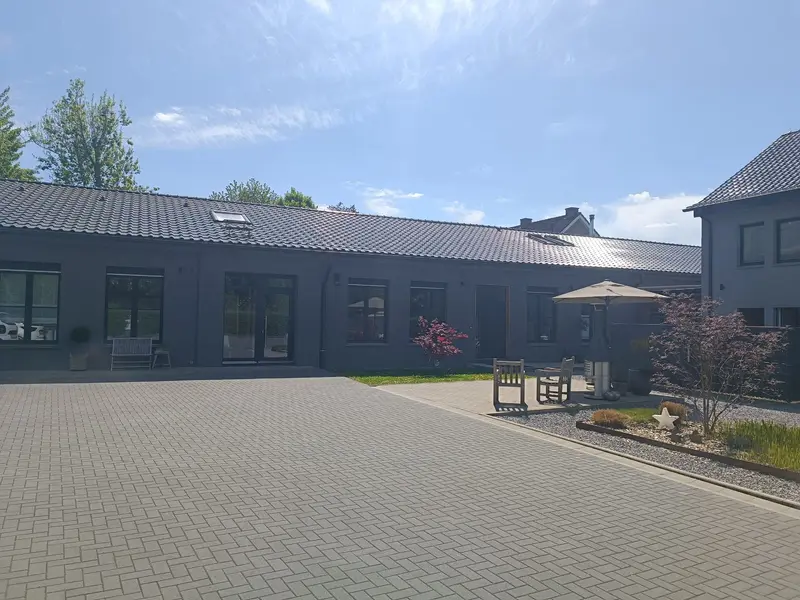 Lorin - Außenbereich - 2