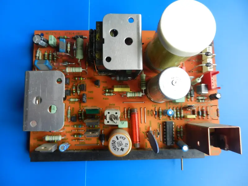 Netzteil 067.01 für 2x8 / 2280 für GRUNDIG Video Geräte