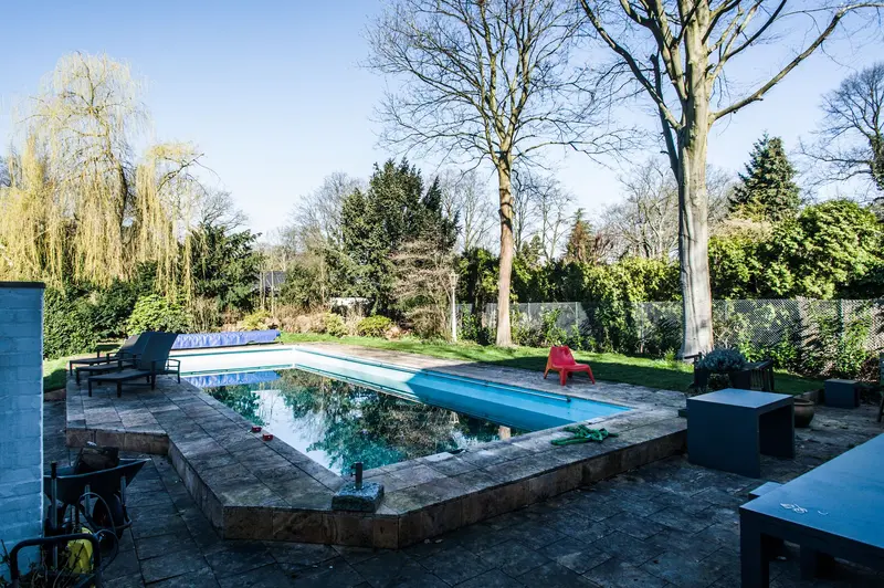 Nicolai - Pool