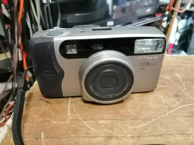 NIKON ZOOM 600 AF, Analog-Kamera, guter Zustand!!!