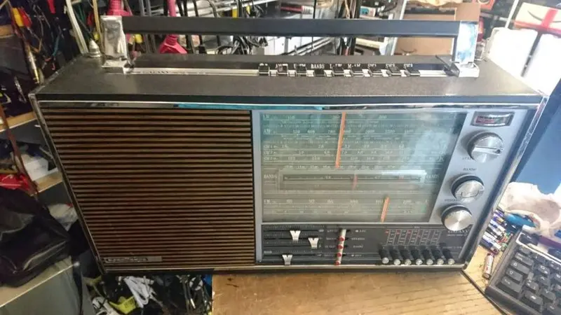 NORDMENDE Galaxy mesa 9000 st, Radio, etwas DEFEKT!!