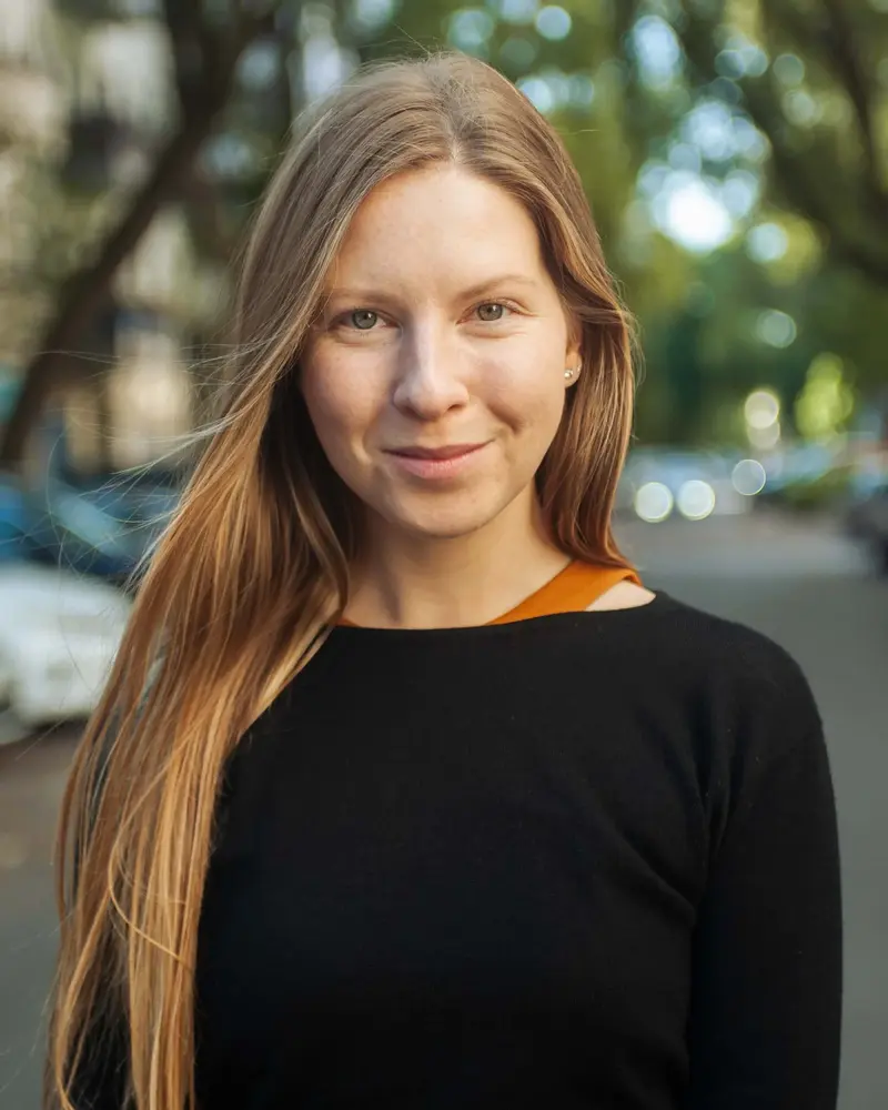 Outdoor Photoshoot – Natural & Authentic Portraits in Berlin