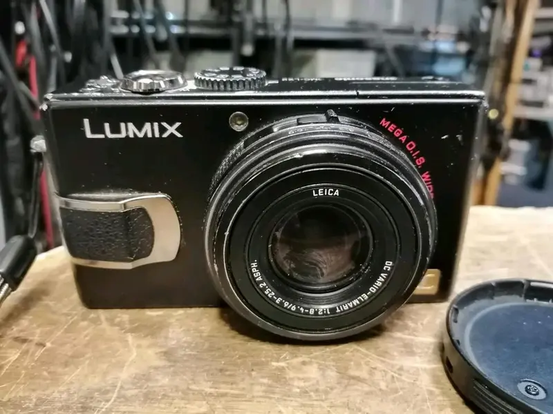 PANASONIC LUMIX DMC-LX2 , Digital-Kamera mit Zubehör!!
