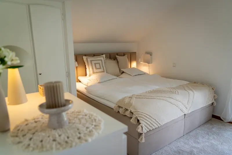 Pino - Schlafzimmer - 3