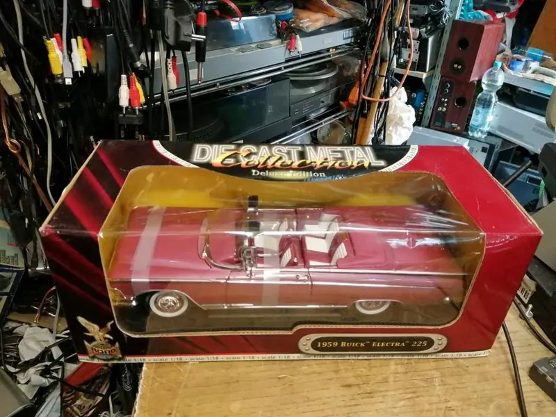ROAD Signature 1959 BUICK ELECTRA 225 1