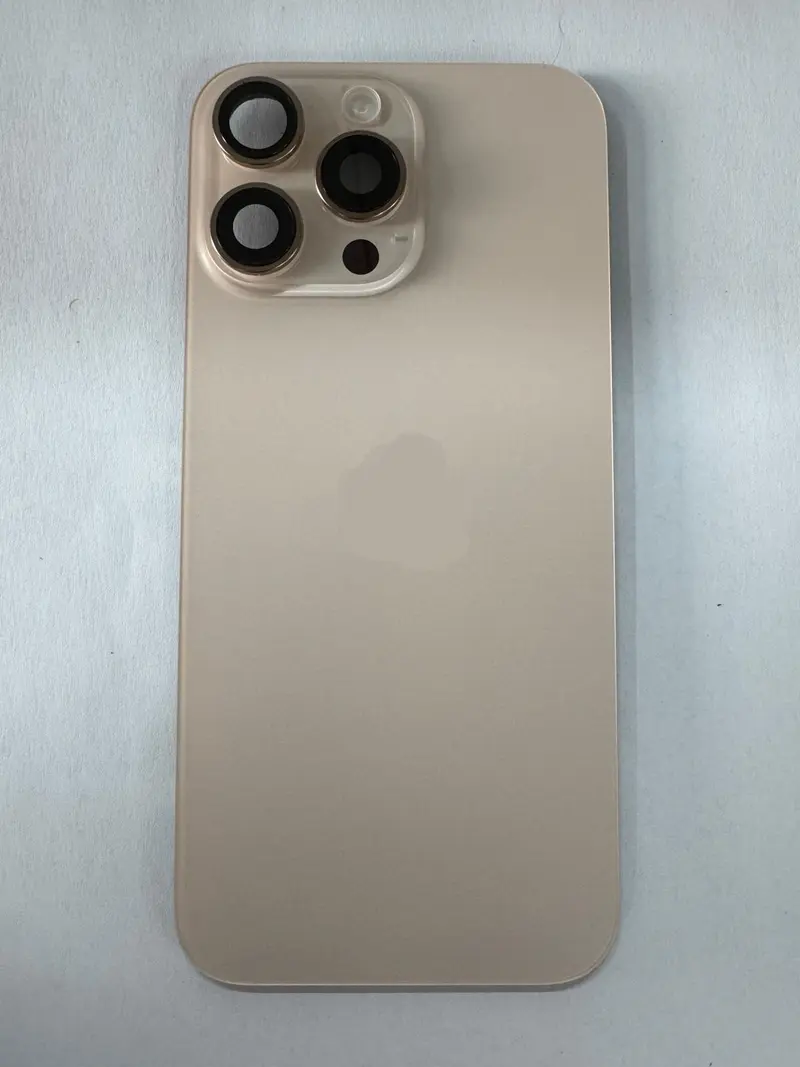 Rückseite kompatibel für iPhone 16 Pro Titan Wüstensand "PULLED"
