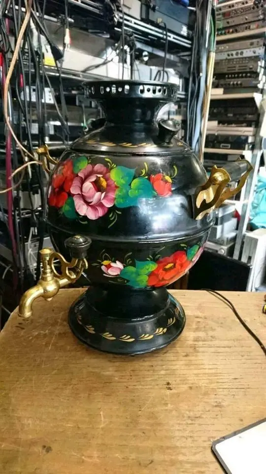 Russischer Samowar, elektrisch, 5 Liter, Baujahr