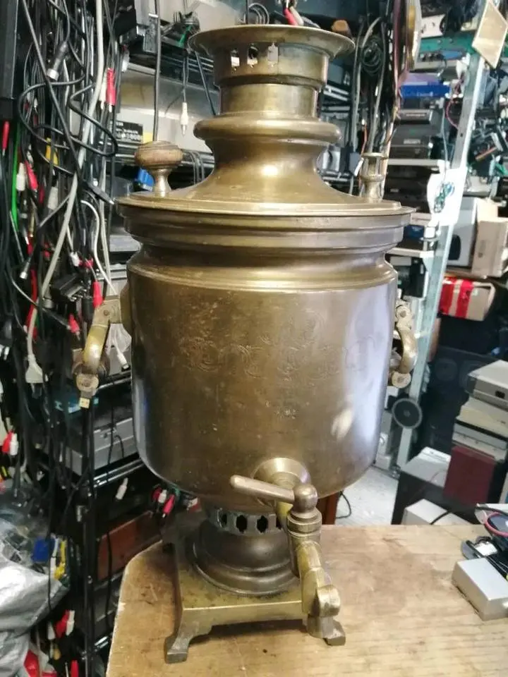 RUSSISCHER SAMOWAR, Holzkohle, Baujahr