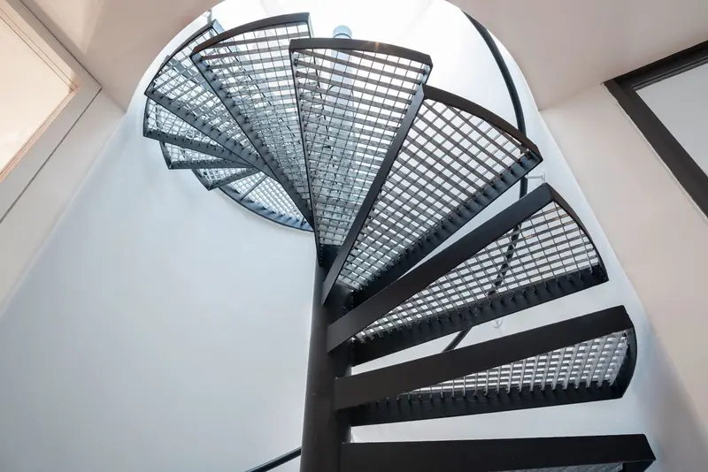 Saundra - Treppe