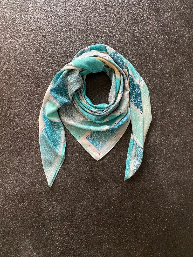 Scarf Bricks