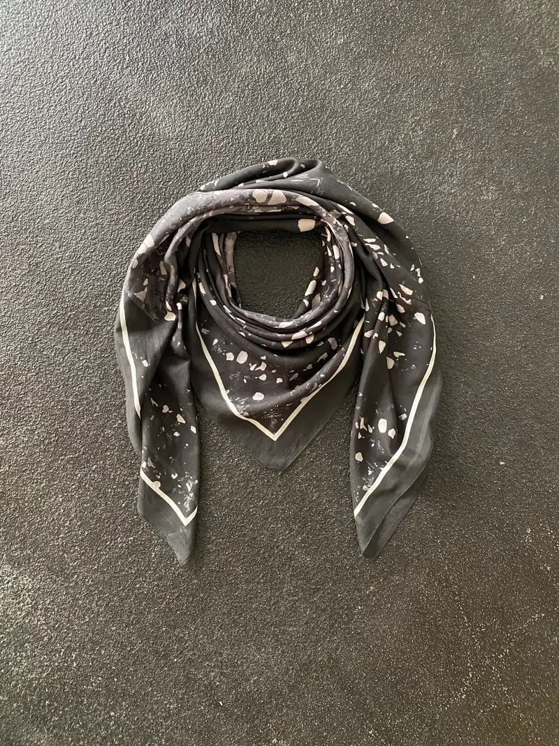 Scarf Marmor