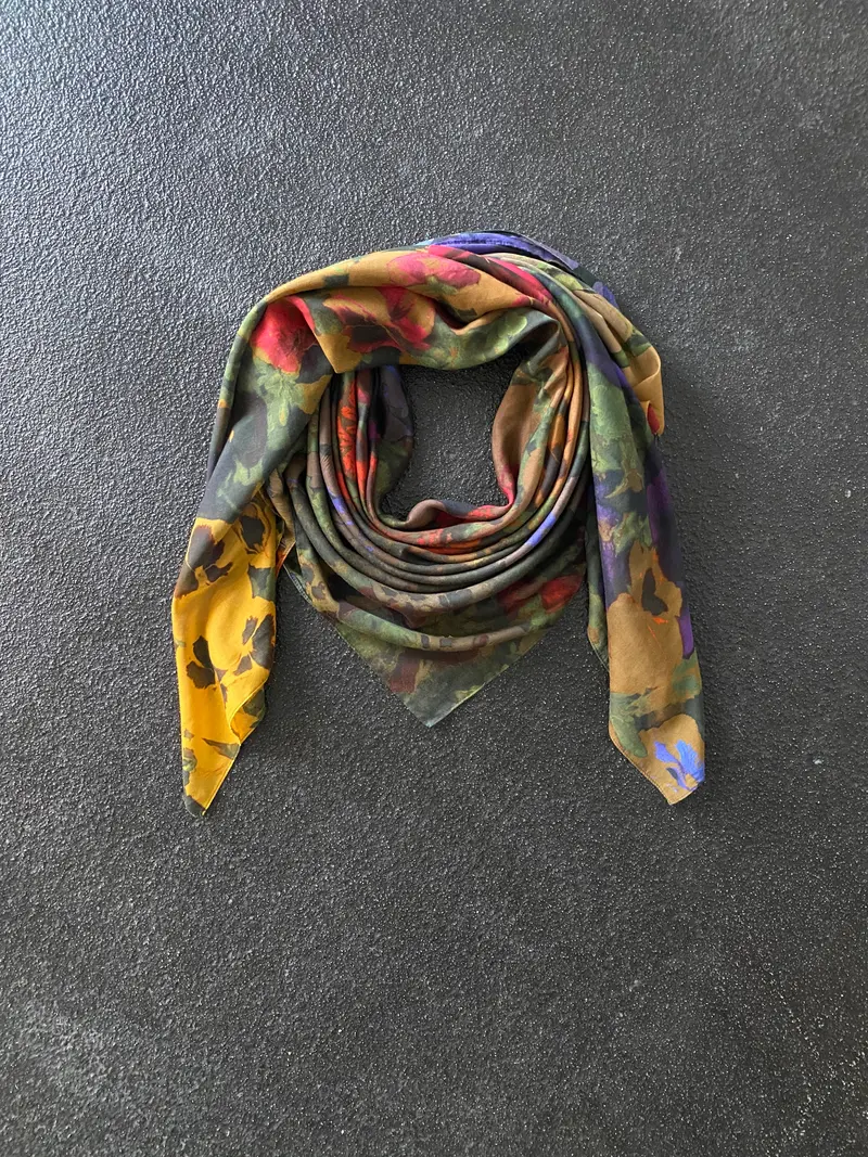 Scarf Violet