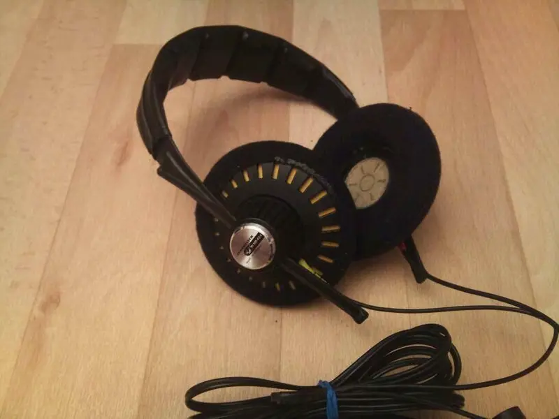SENNHEISER HD424; Stereo Kopfhörer; guter Zustand!!