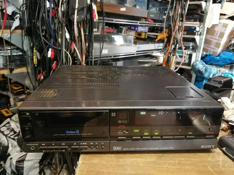 SONY EV-S700ES, Videocassettenrecorder, DEFEKT!!!