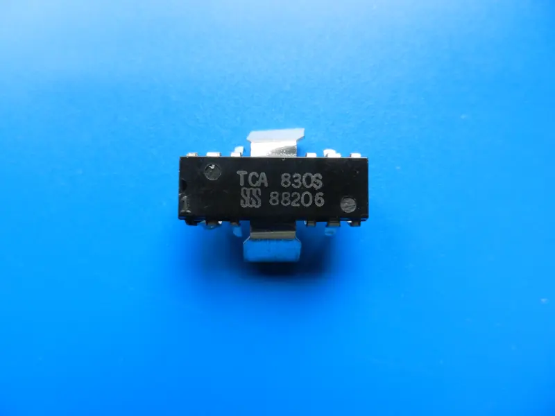 TCA830 S IC für GRUNDIG Weltempfänger, Receiver und RPC