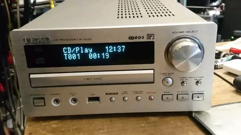 TEAC CR-H225, CD Receiver(Tuner/CD/Verstärker) guter Zustan