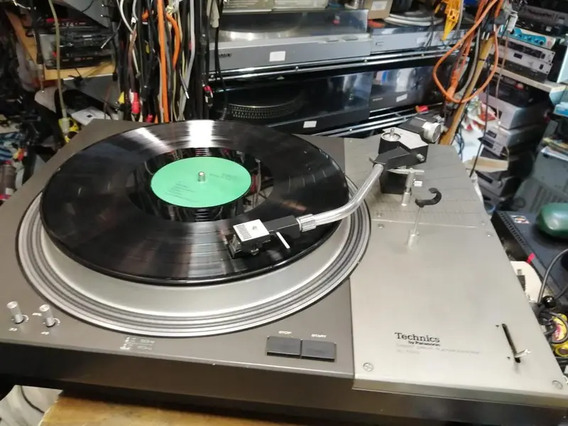 TECHNICS by PANASONIC SL-1100, Plattenspieler, guter Zustand!!