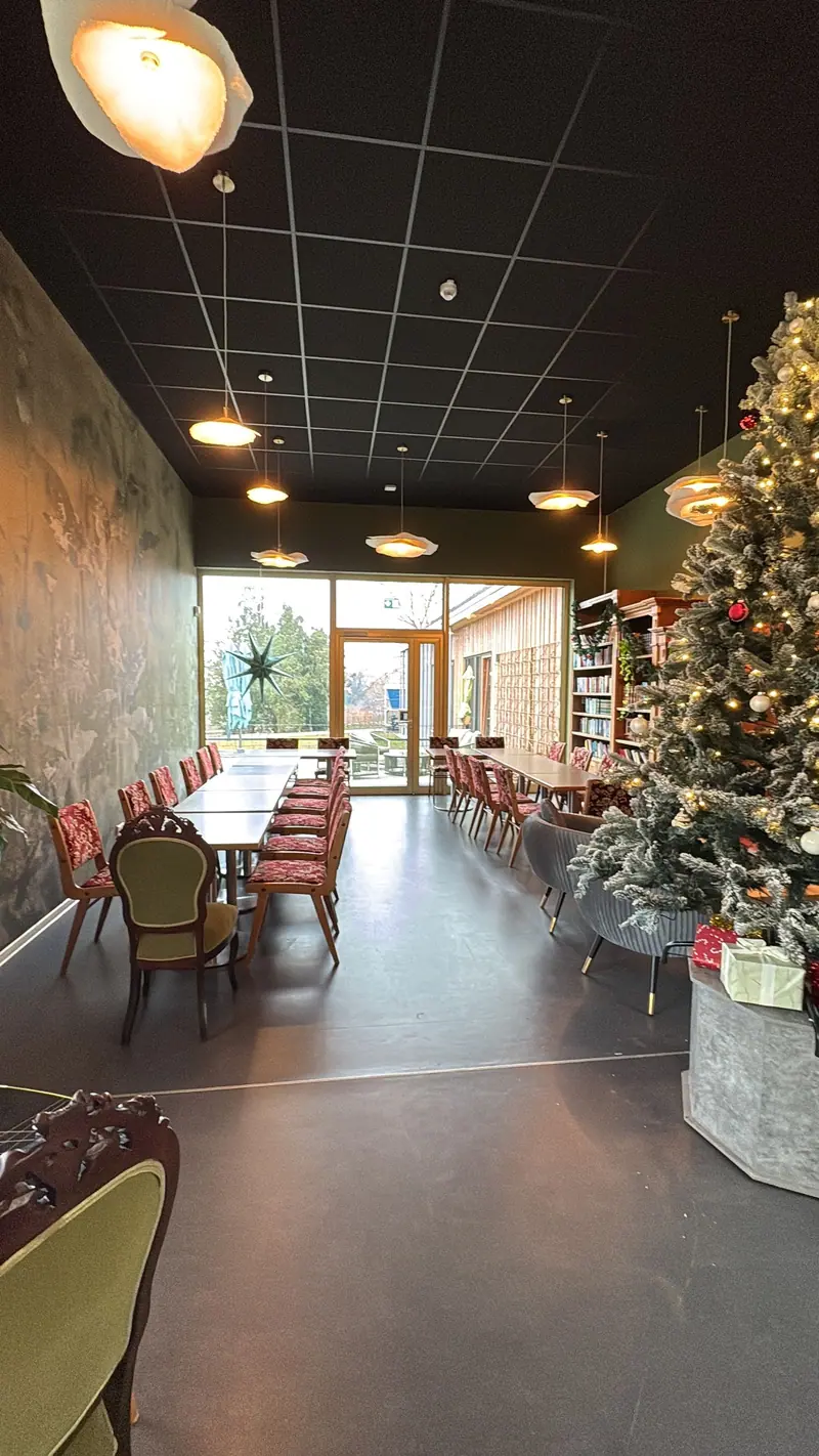 Valery - Cafe