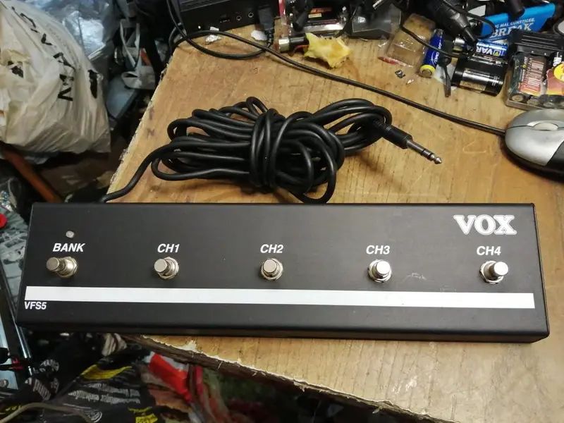 VOX VFS5, Fußpedal mit festem Kabel, Klinkestecker 6,3 mm!!